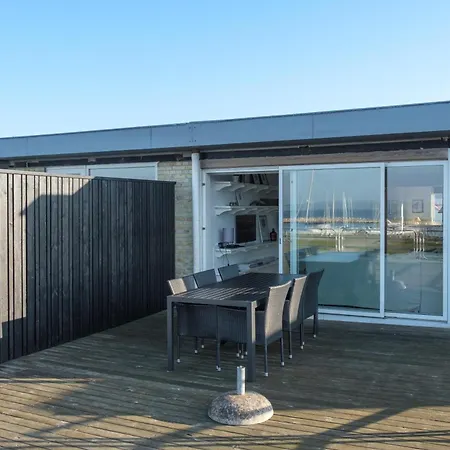 Awesome In With 3 Bedrooms And Wifi Ebeltoft