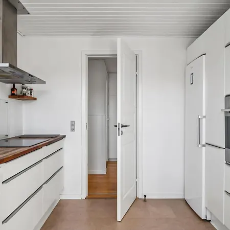 Awesome In With 3 Bedrooms And Wifi