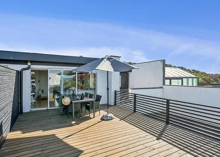 Awesome In With 3 Bedrooms And Wifi